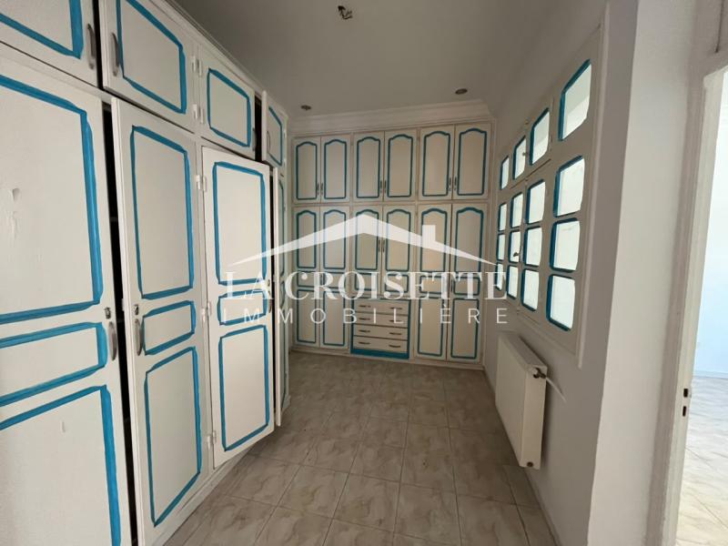 Appartement S+2 avec terrasse vue sur mer à La Marsa